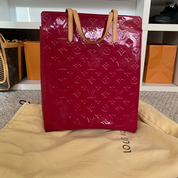 New LV - Picture 2 of 12